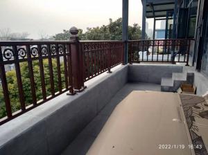 鋁合金陽(yáng)臺(tái)護(hù)欄